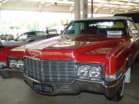 Um Cadillac Americano